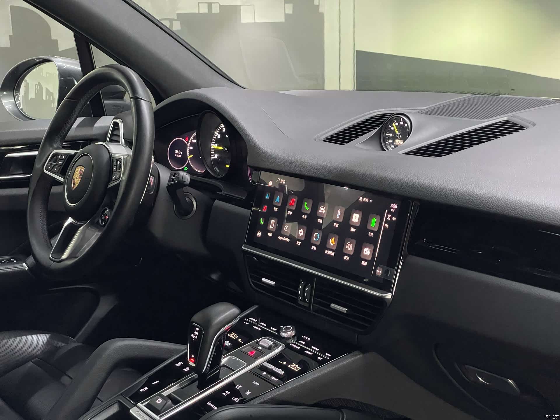 Porsche Cayenne, 2023 10