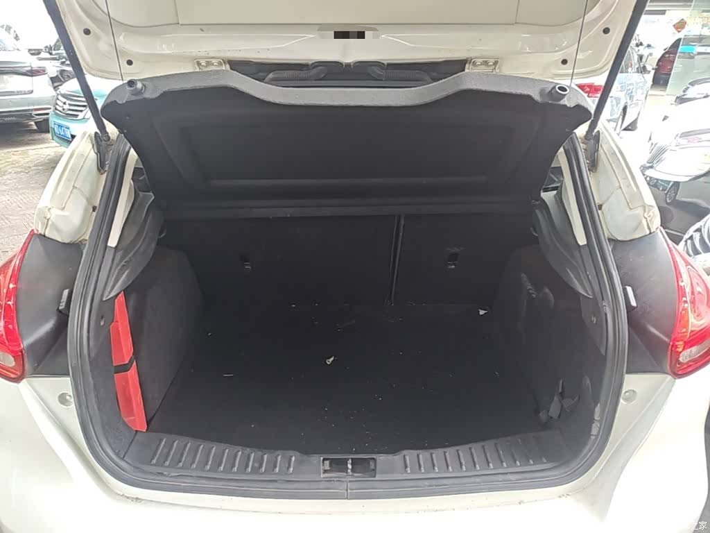 Ford Focus, 2015 19