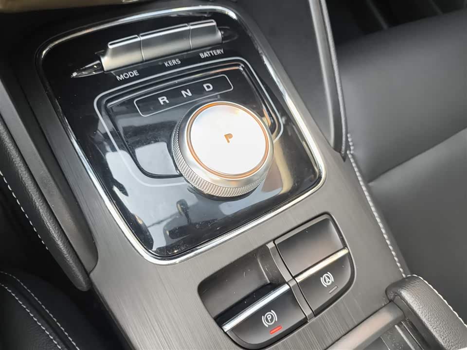 MG EZS pure electric