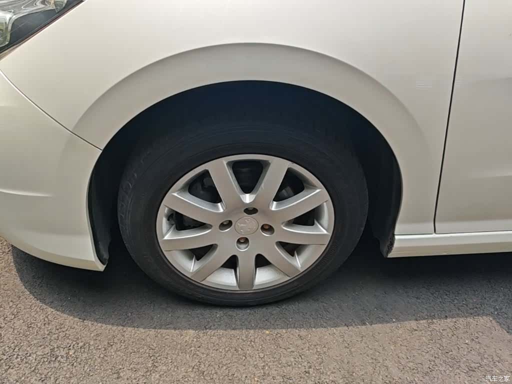 Peugeot 308, 2015 23