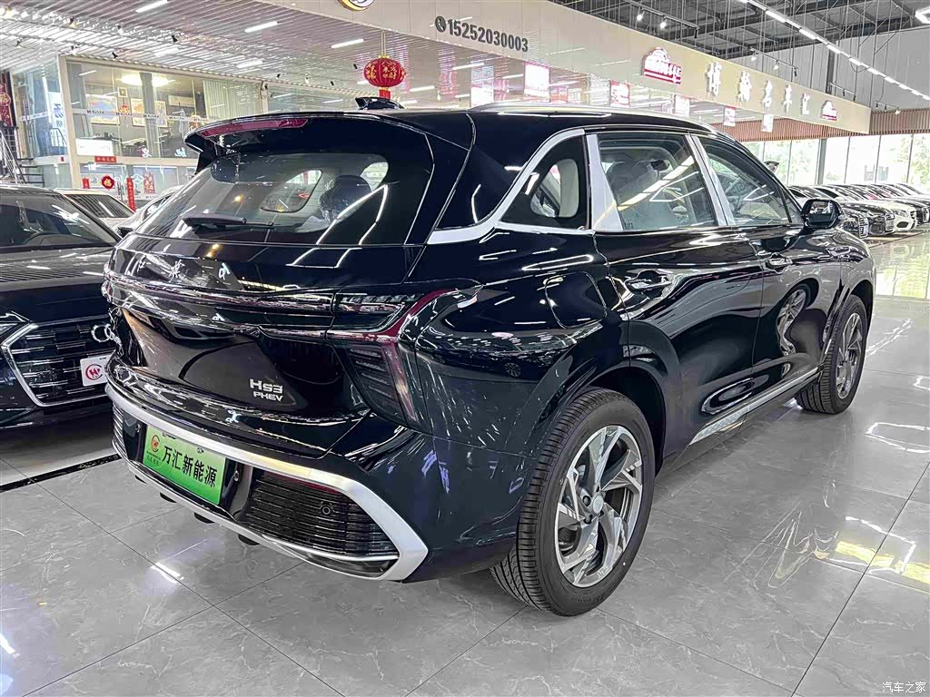 Hongqi HS3, 2026 11