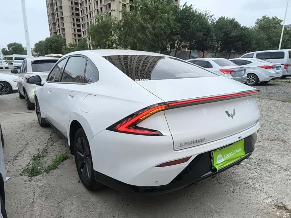 Wuling Starlight, 2024 все фото