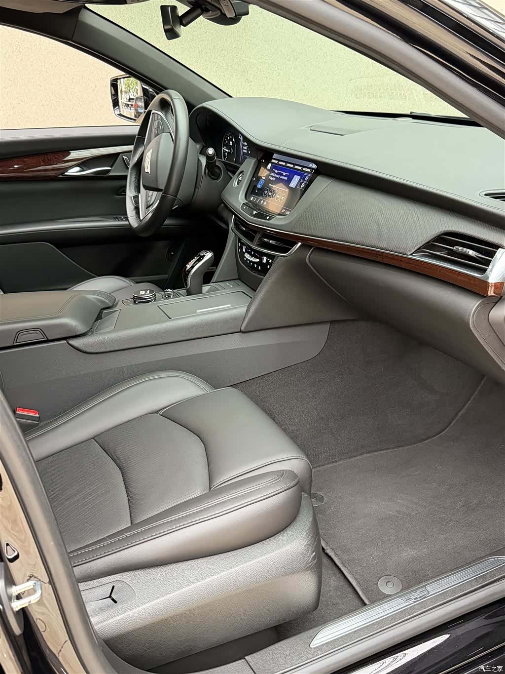 Cadillac CT6, 2023 12