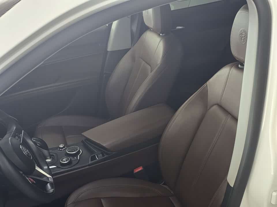 Alfa Romeo Stelvio Alfa Romeo Stelvio
