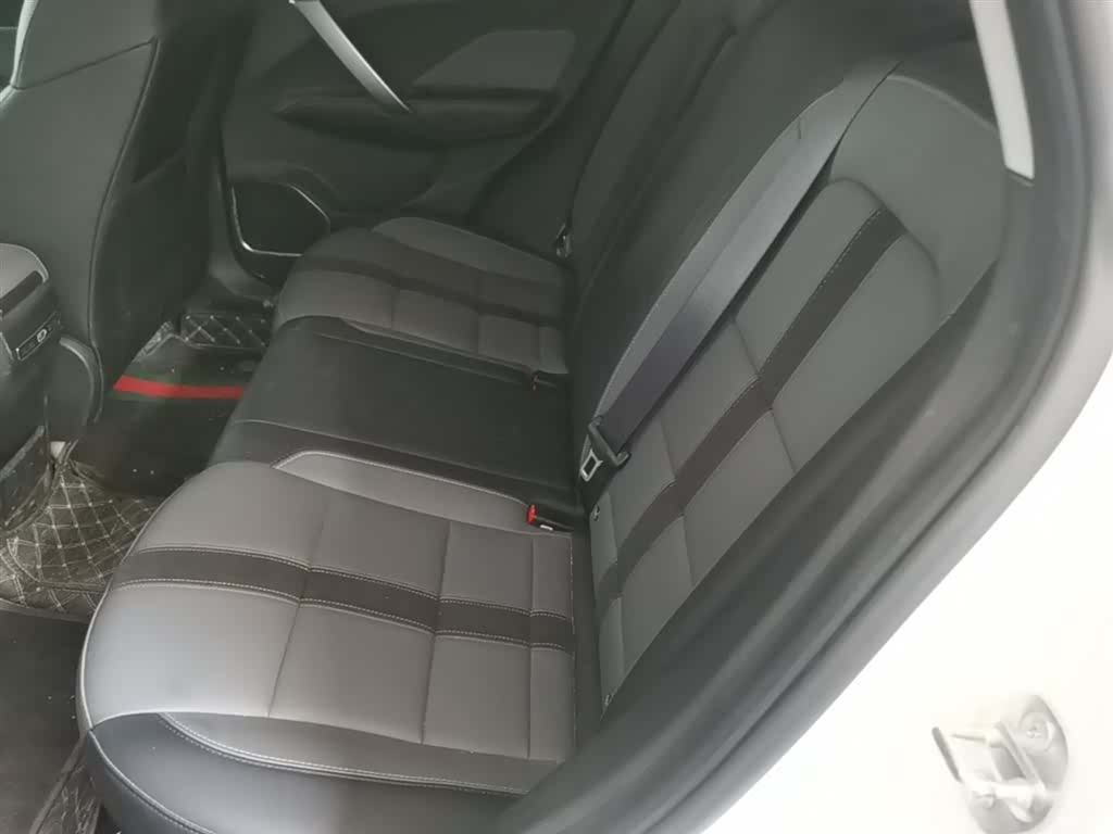 Geely Coolray, 2023 17