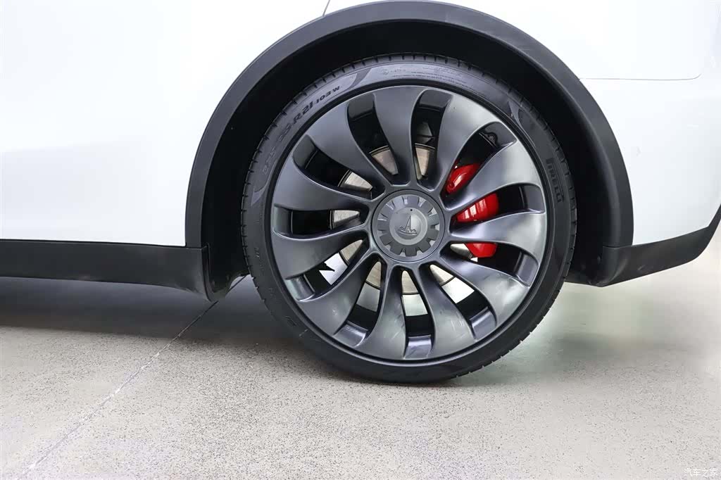 Tesla Model Y, 2022 27