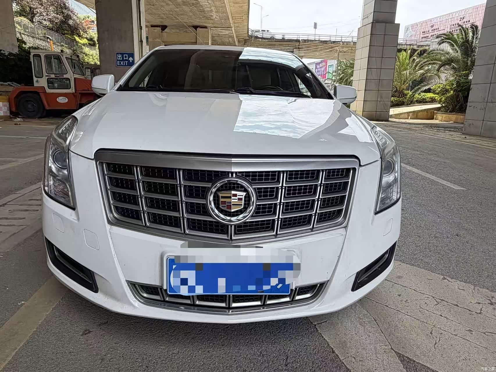 Cadillac XTS, 2015 1