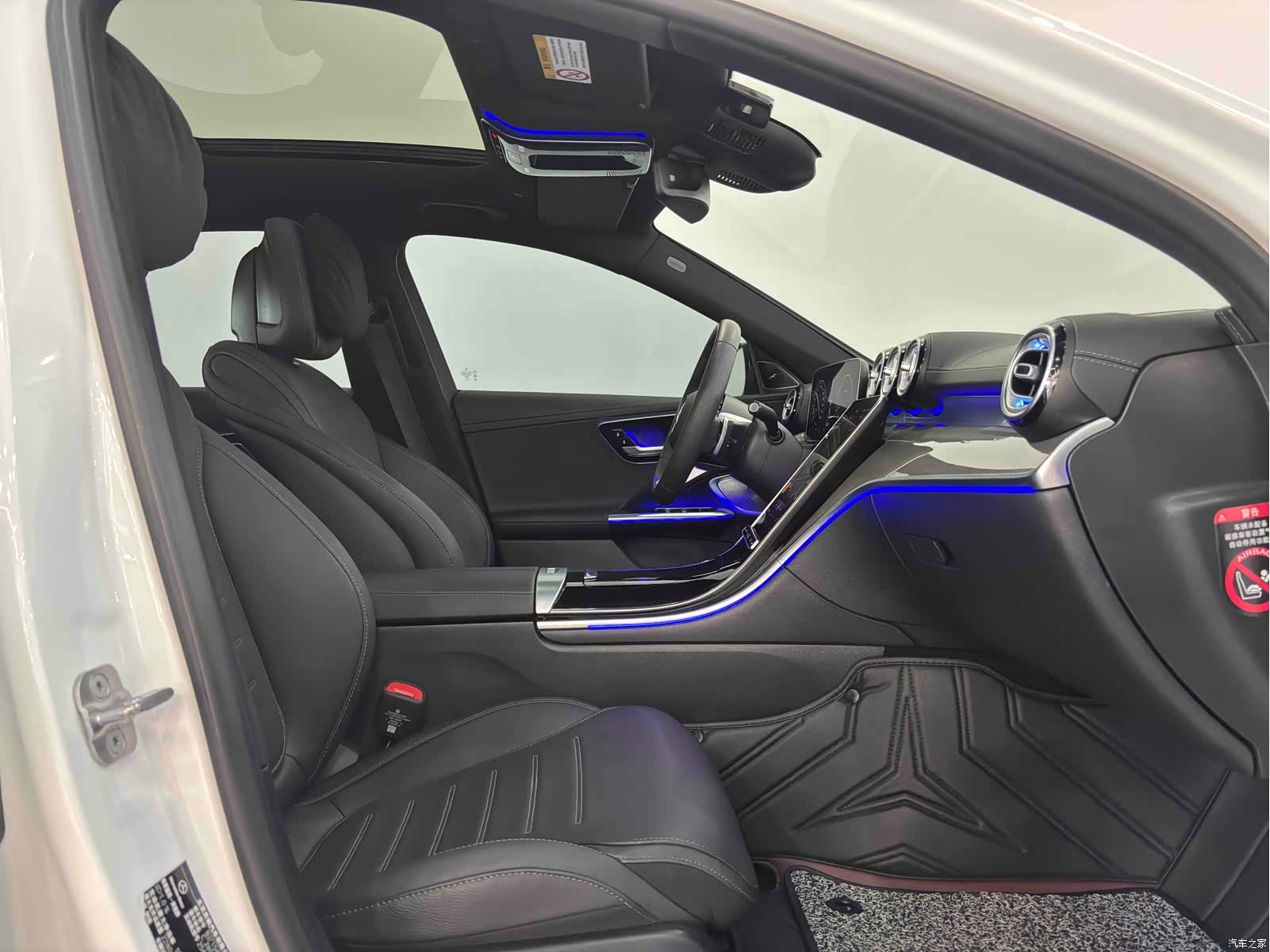 Mercedes-Benz C-Class, 2024 30