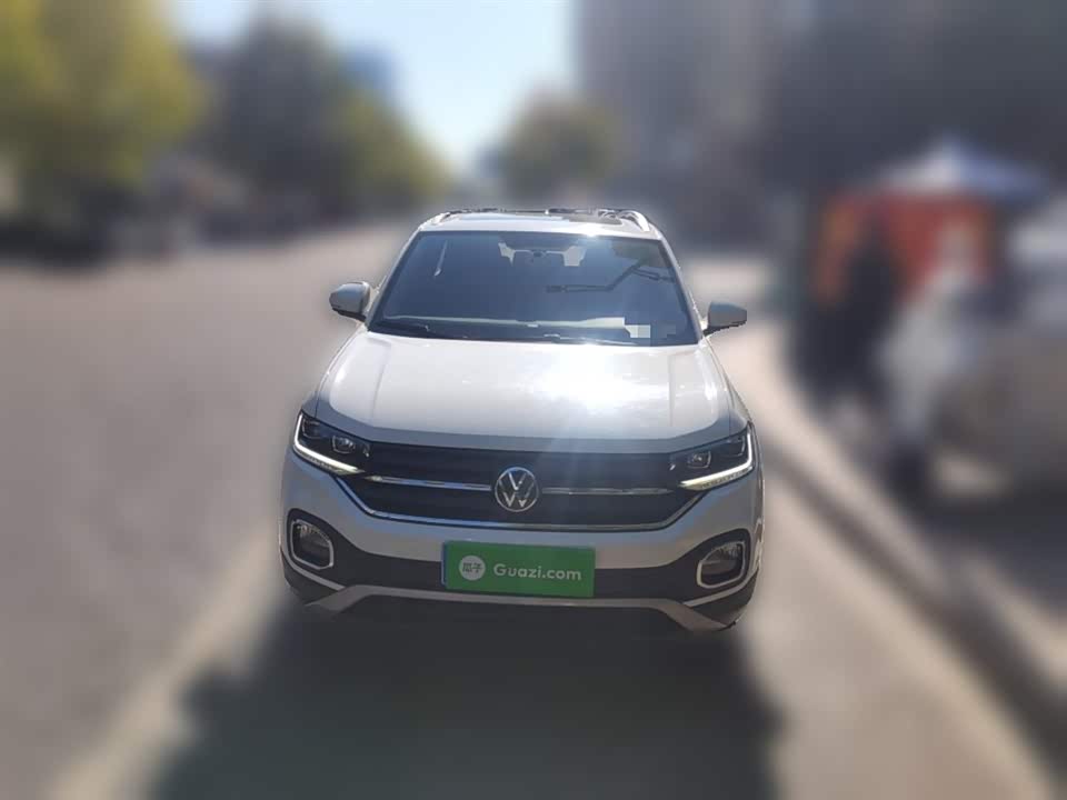 Volkswagen Exploring the shadow