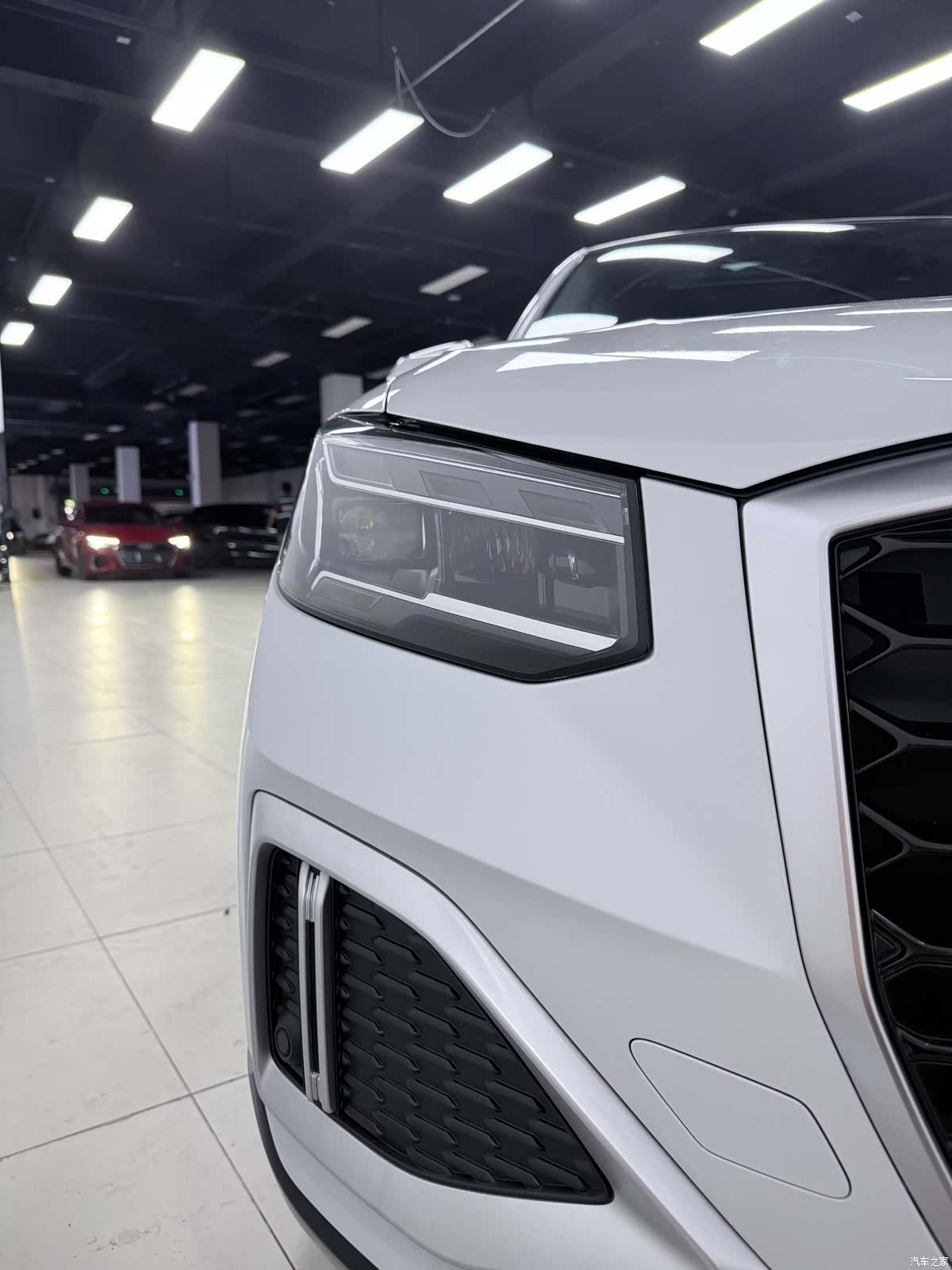 Audi Q2L, 2023 7