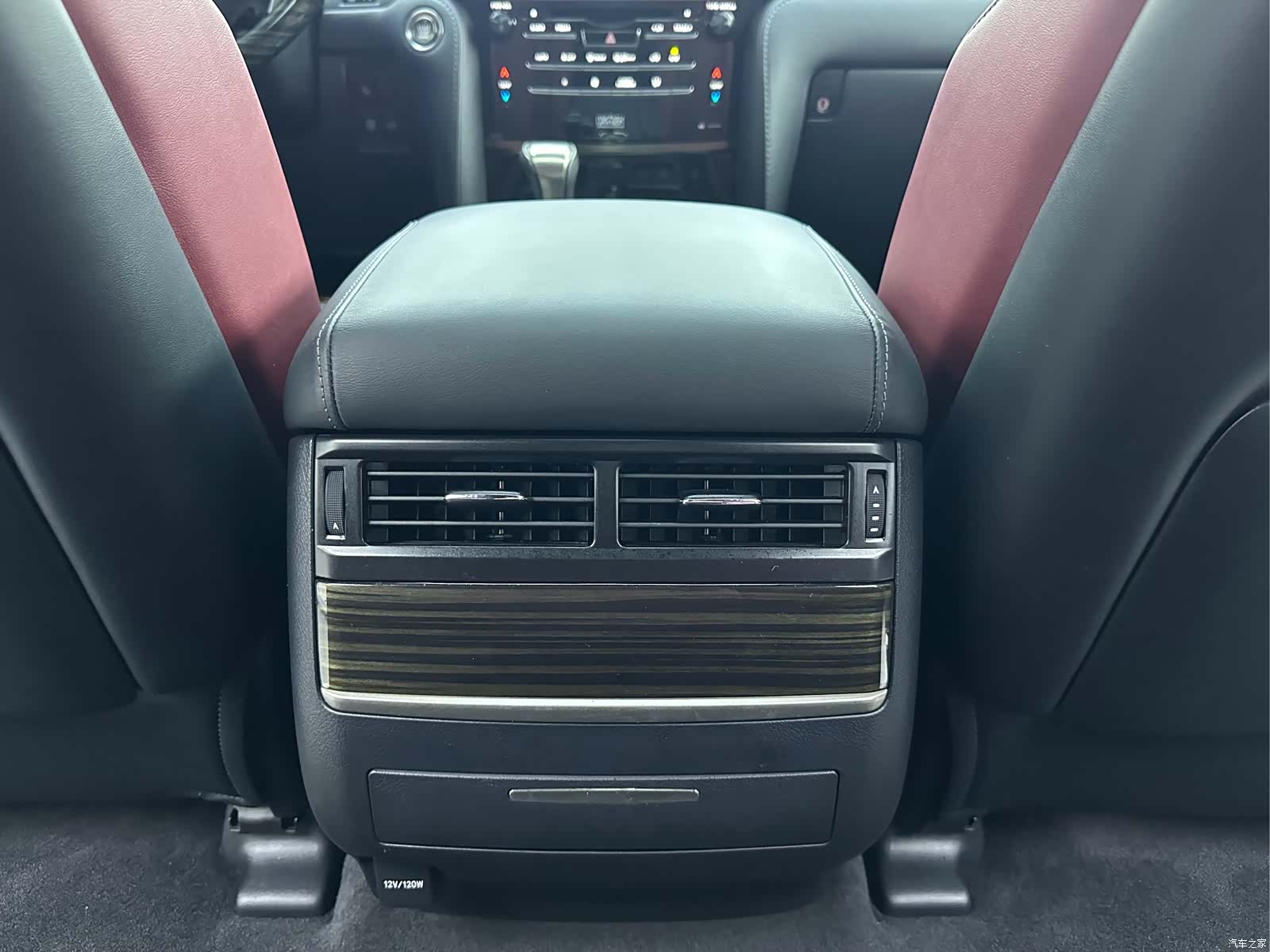 Lexus LX, 2023 21