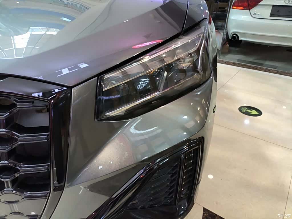 Audi Q2L, 2022 24