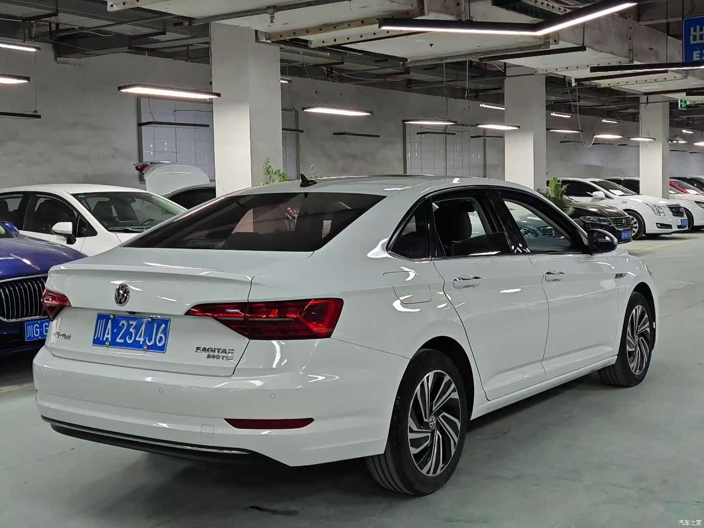Volkswagen Sagitar, 2022 все фото