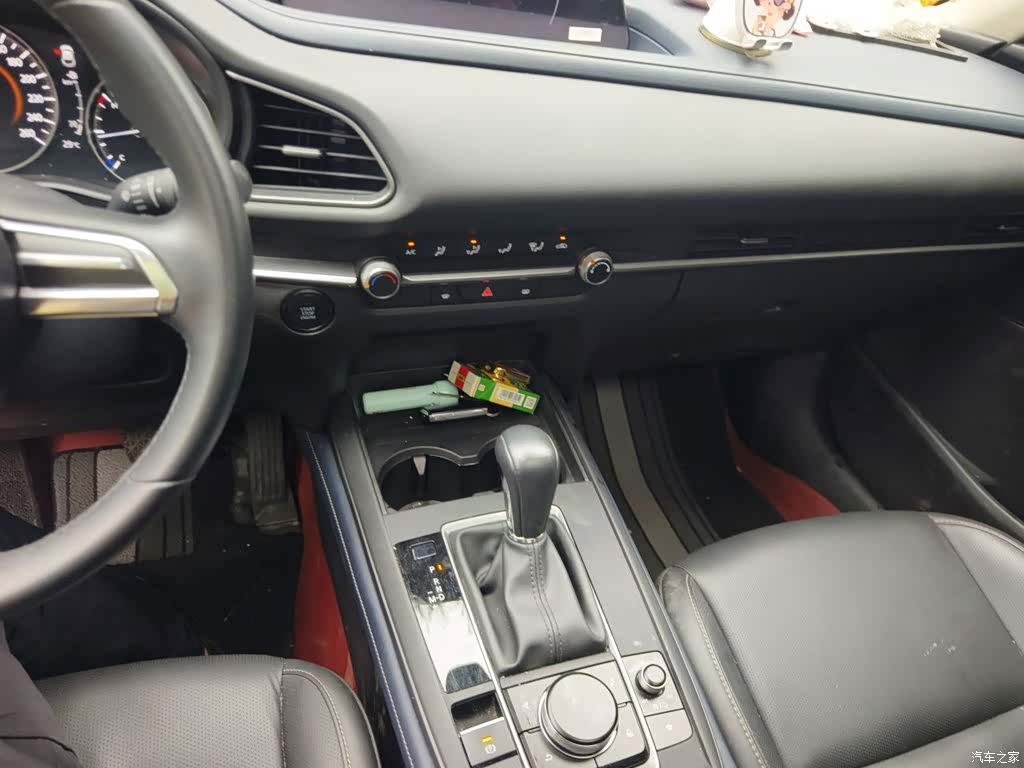 Mazda CX-30, 2022 10