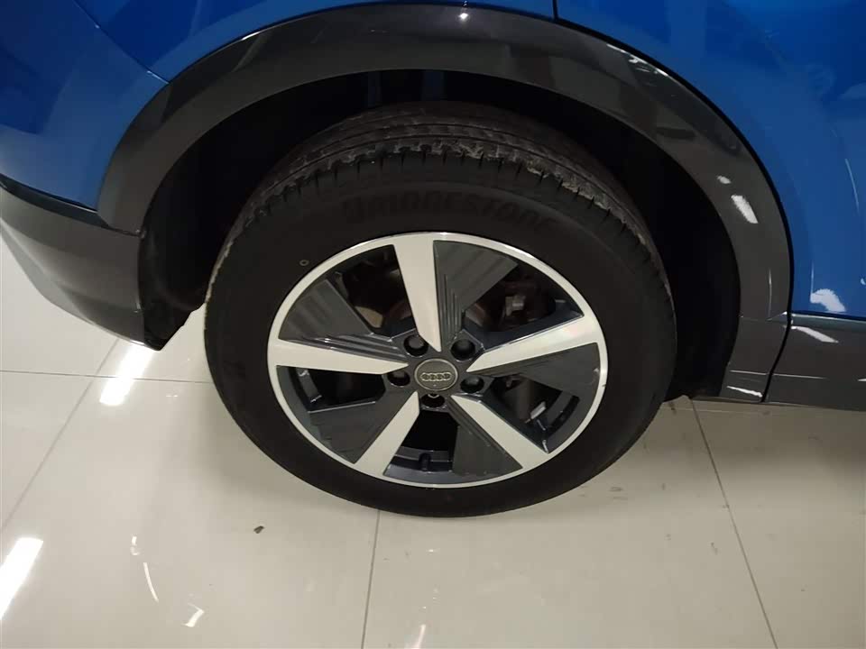 Audi Q2L Audi Q2L