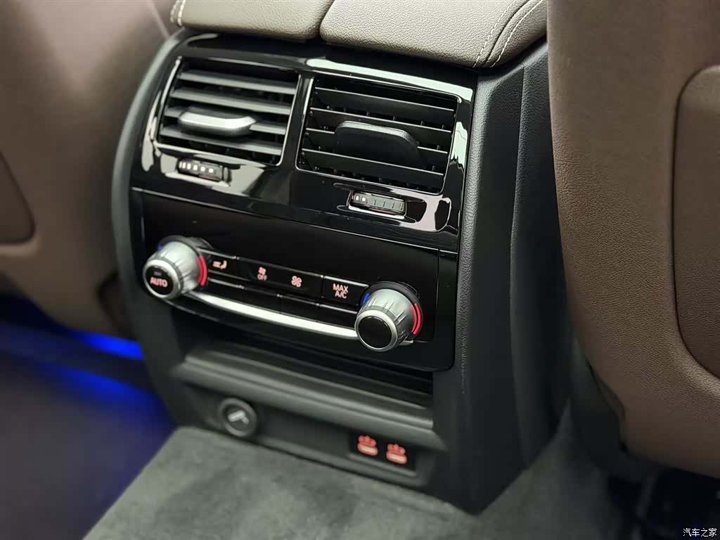 BMW 5 Series, 2023 31
