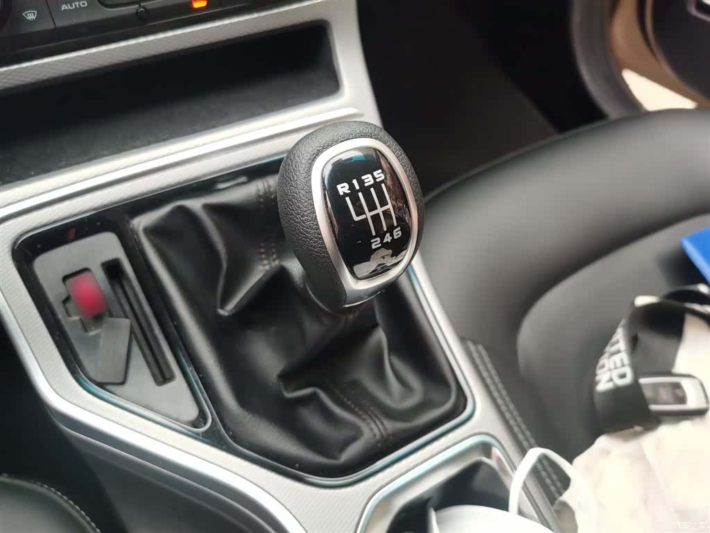 Geely Emgrand, 2018 7