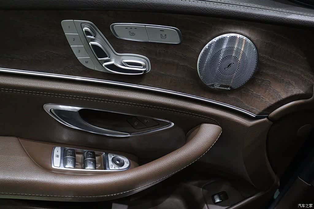 Mercedes-Benz E-Class, 2021 19
