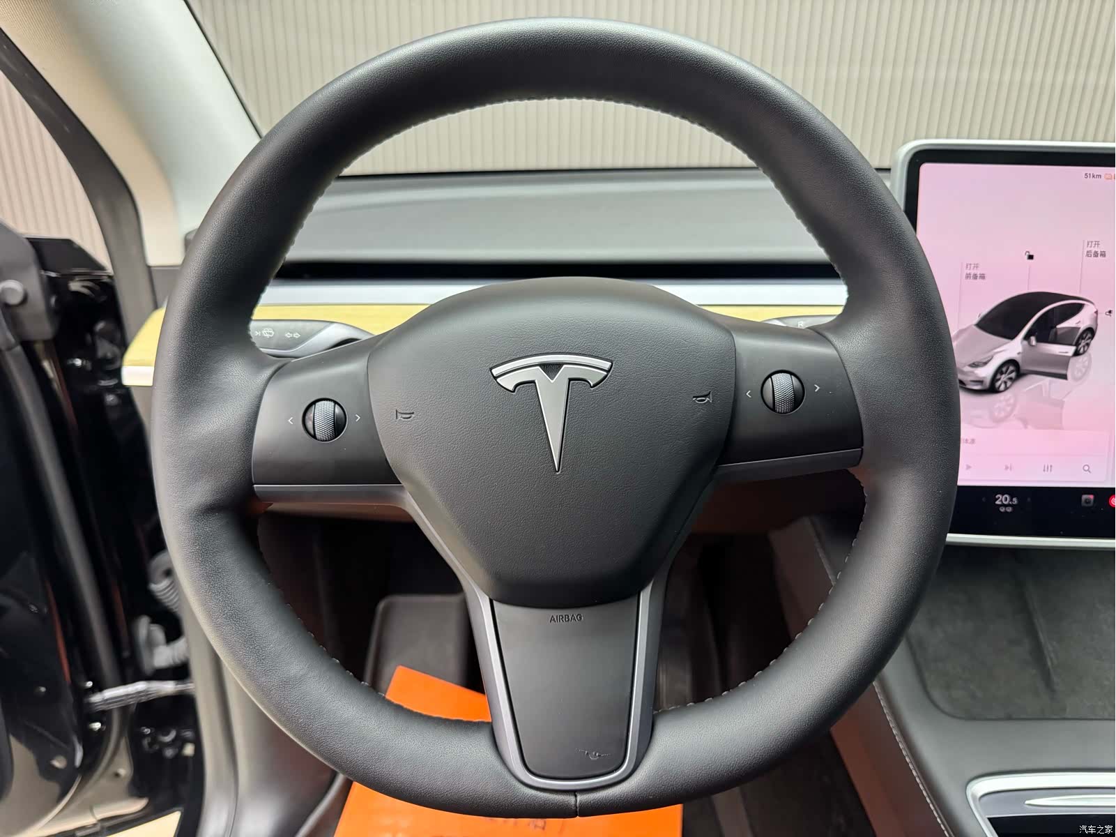 Tesla Model Y, 2023 6