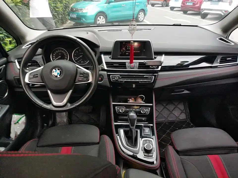 BMW 2 series multifunctional station wagon BMW 2 series multifunctional station wagon