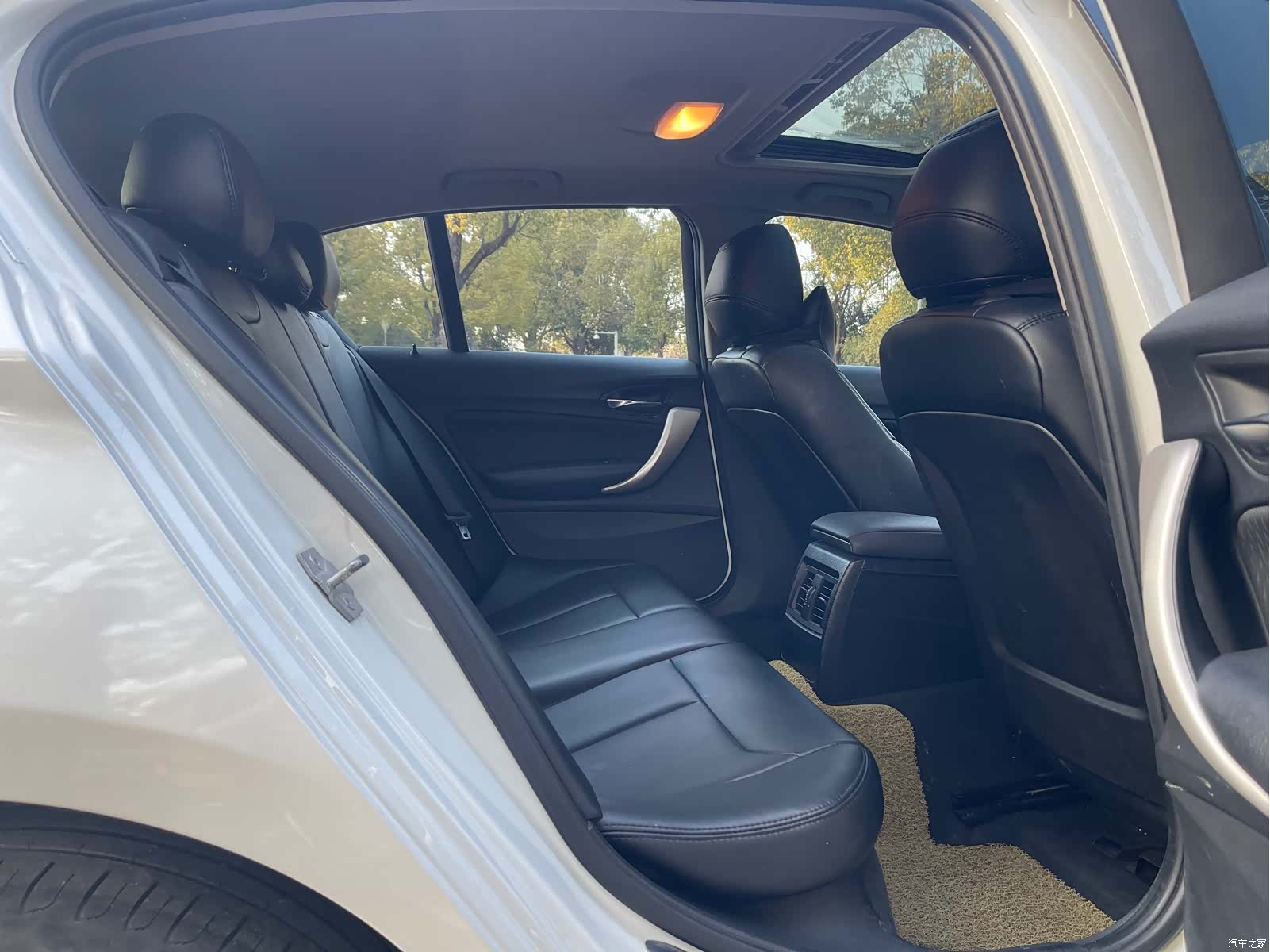 BMW 1 Series, 2015 21