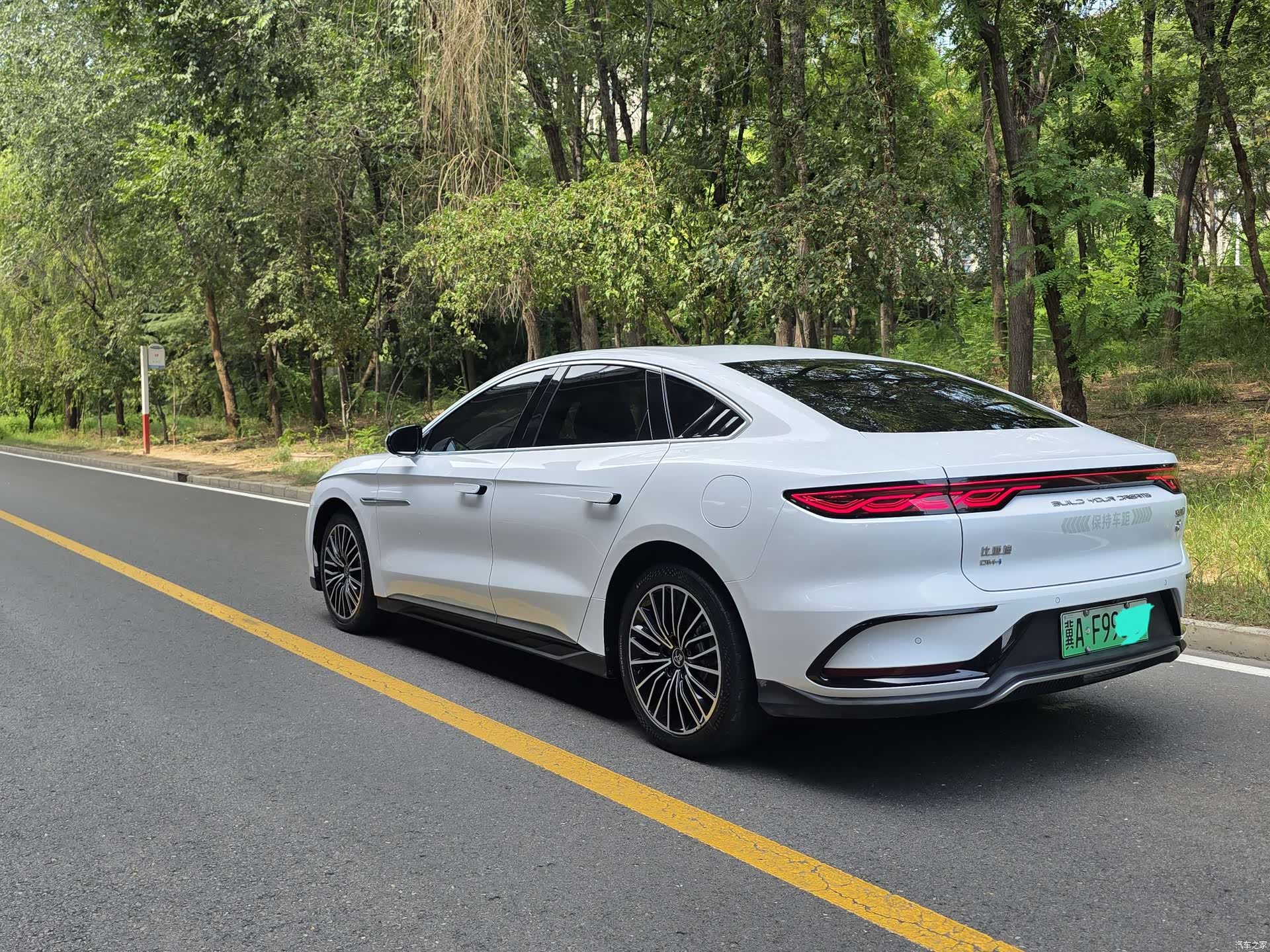 BYD Han, 2022 4
