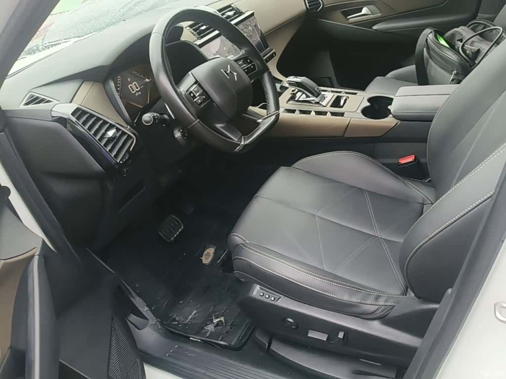 DS 7, 2019 15