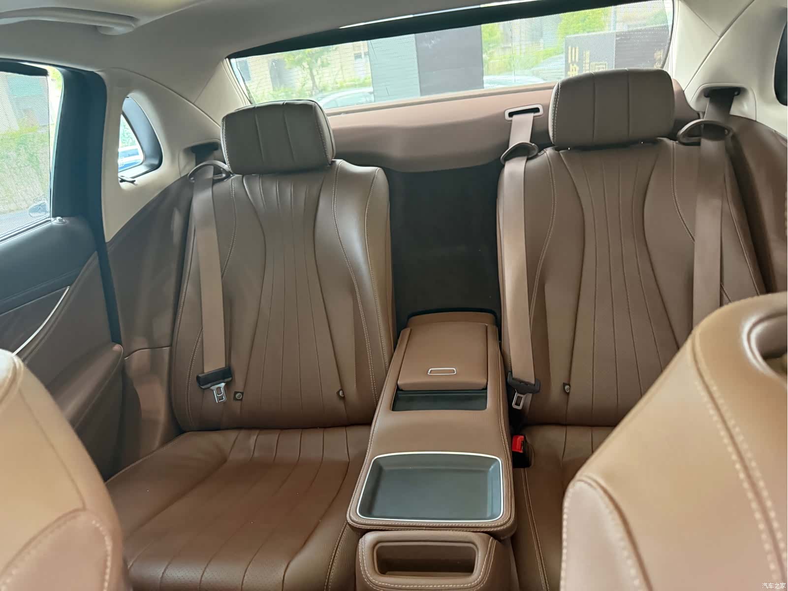 Mercedes-Benz E-Class, 2022 7