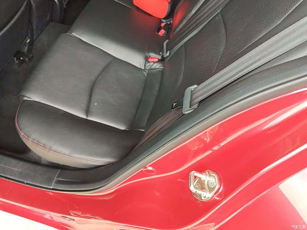 Mazda Mazda3, 2016 17