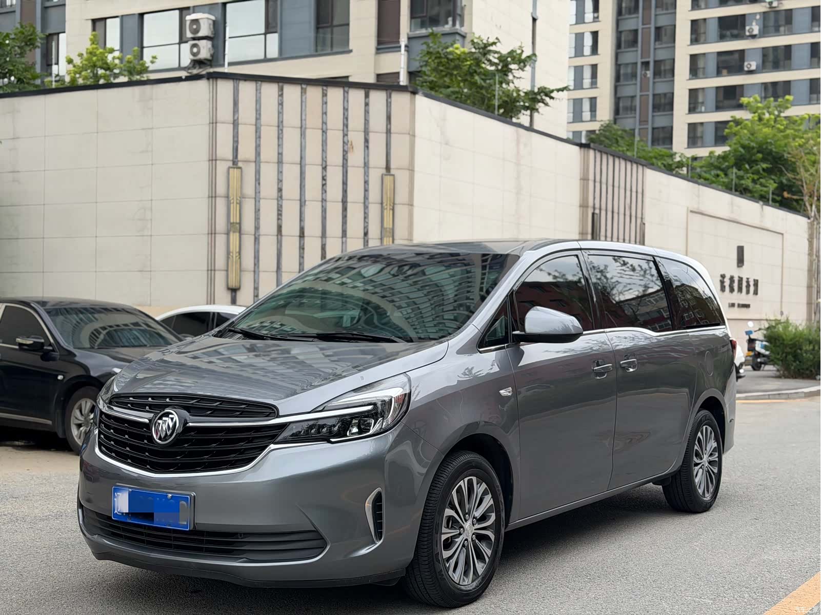 Buick GL8, 2022 1