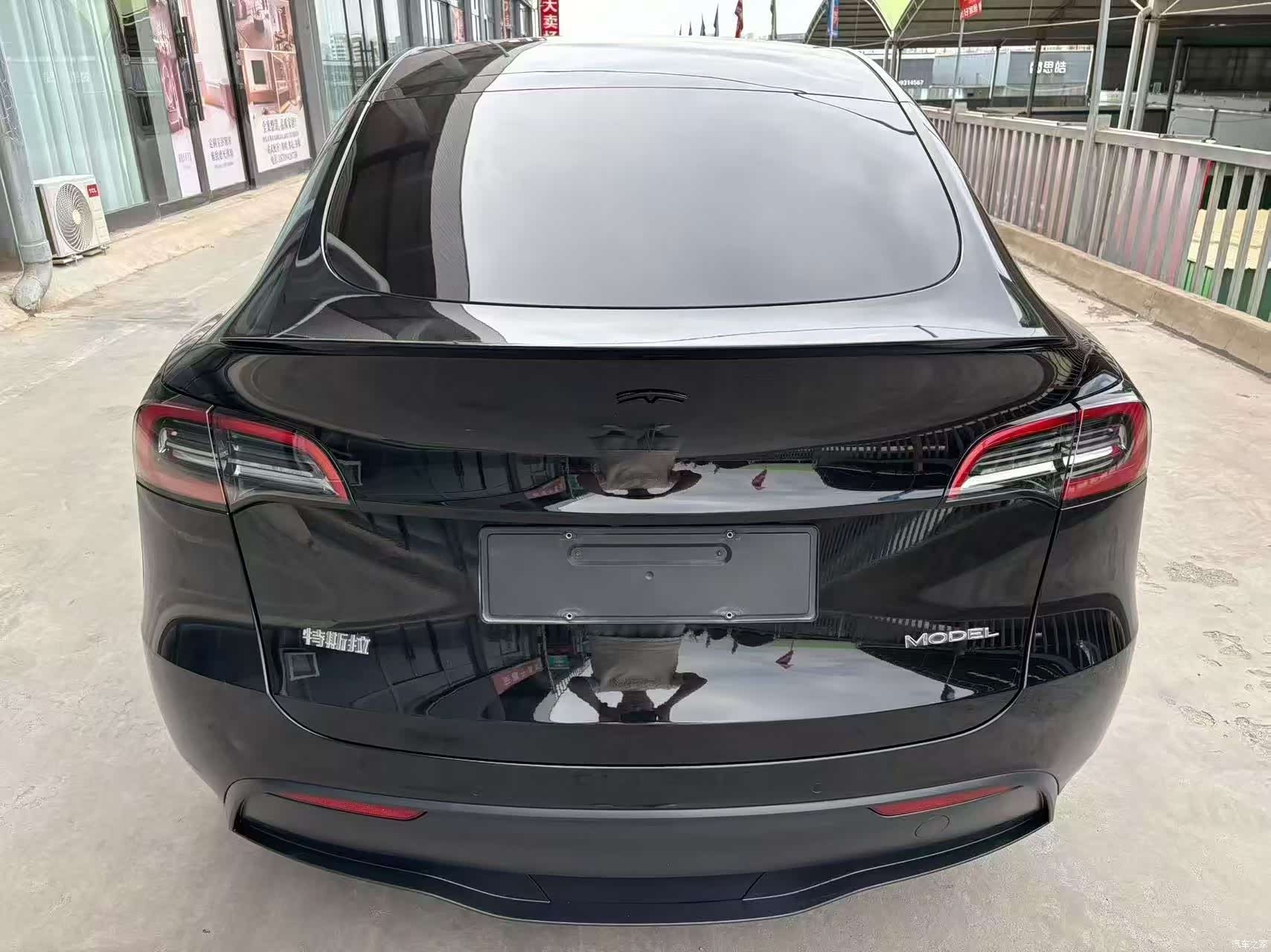 Tesla Model Y, 2023 все фото