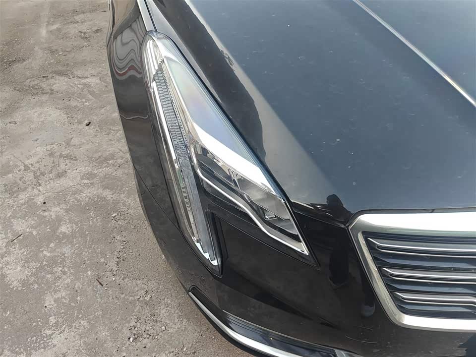 Cadillac XTS