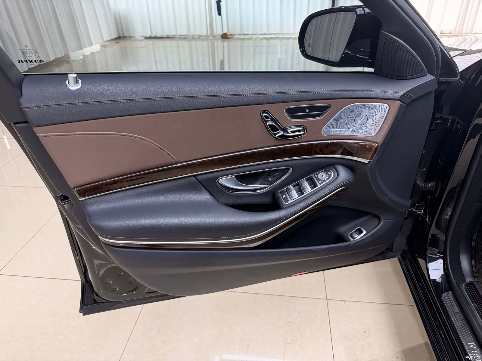 Mercedes-Benz S-Class, 2019 12