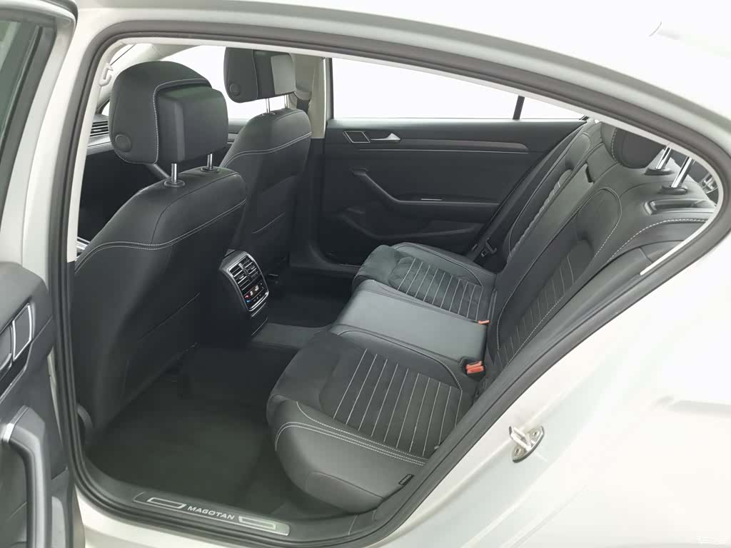 Volkswagen Magotan, 2020 15