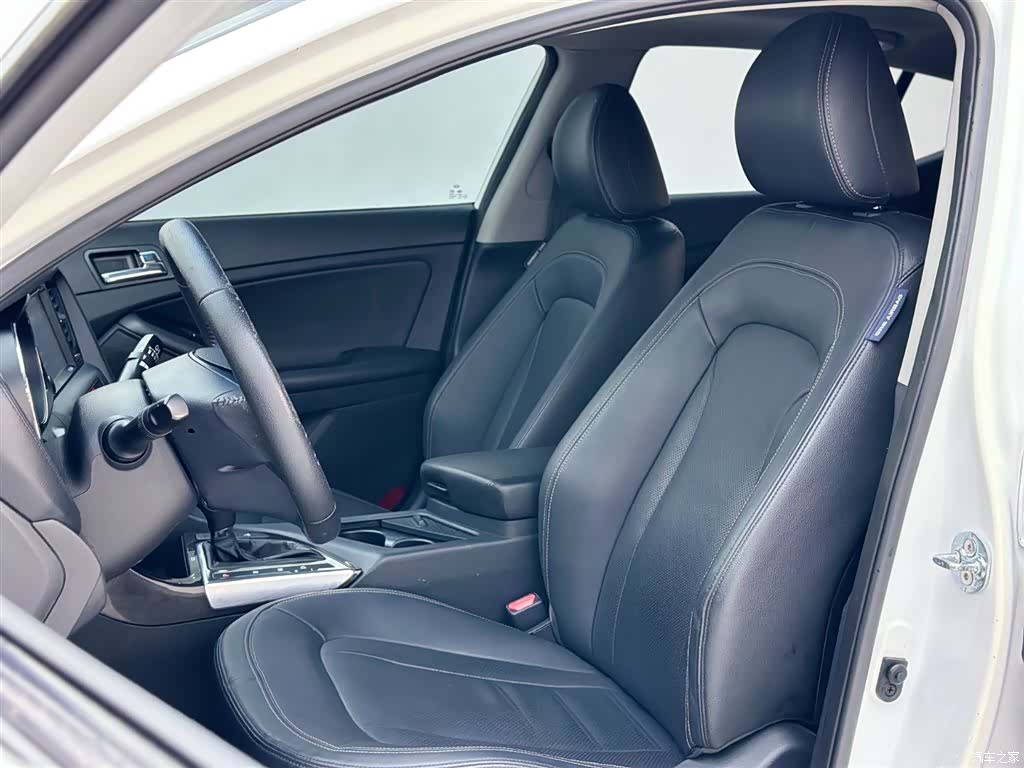 Kia K5, 2011 20