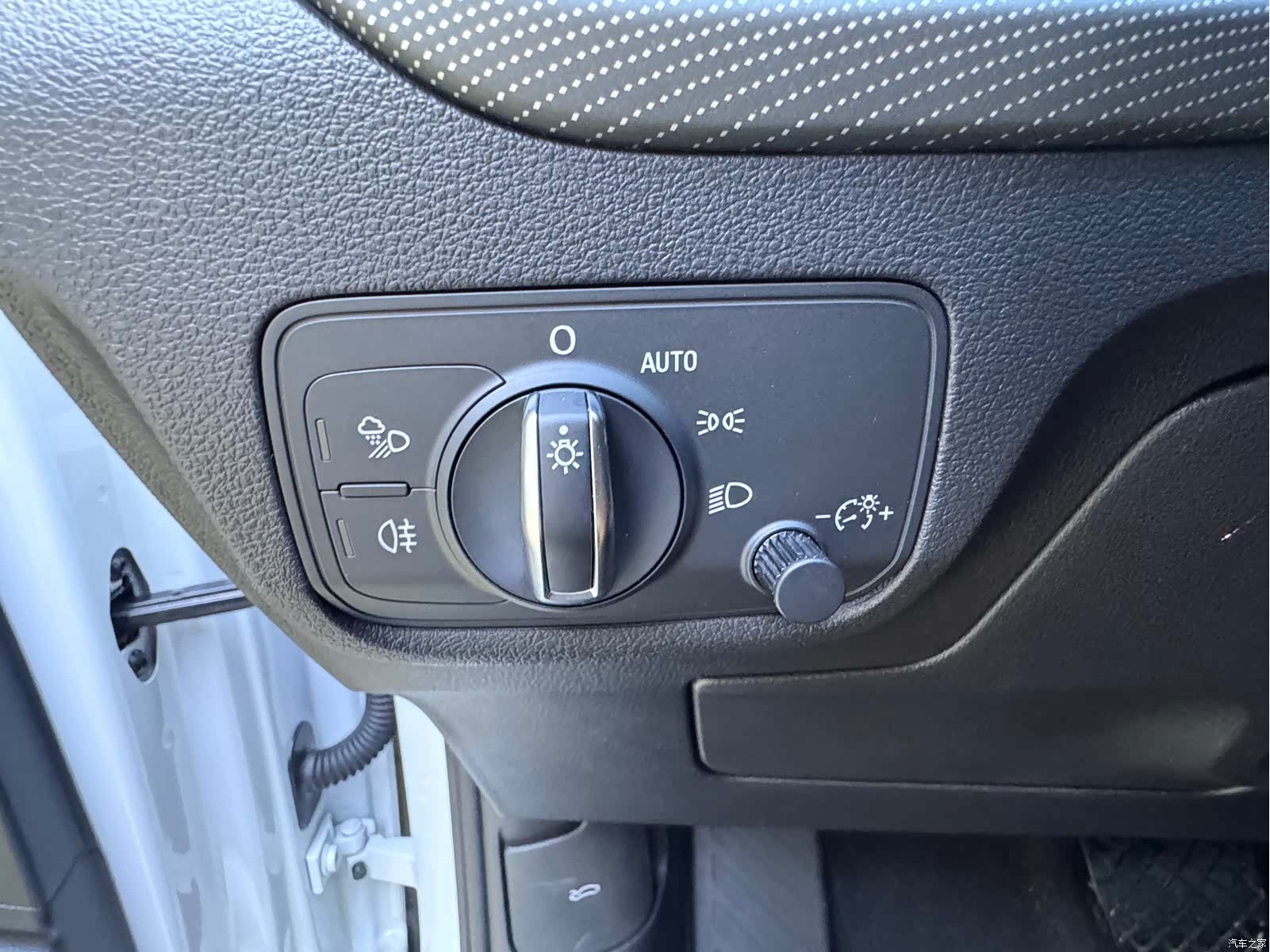 Audi Q2L, 2022 20