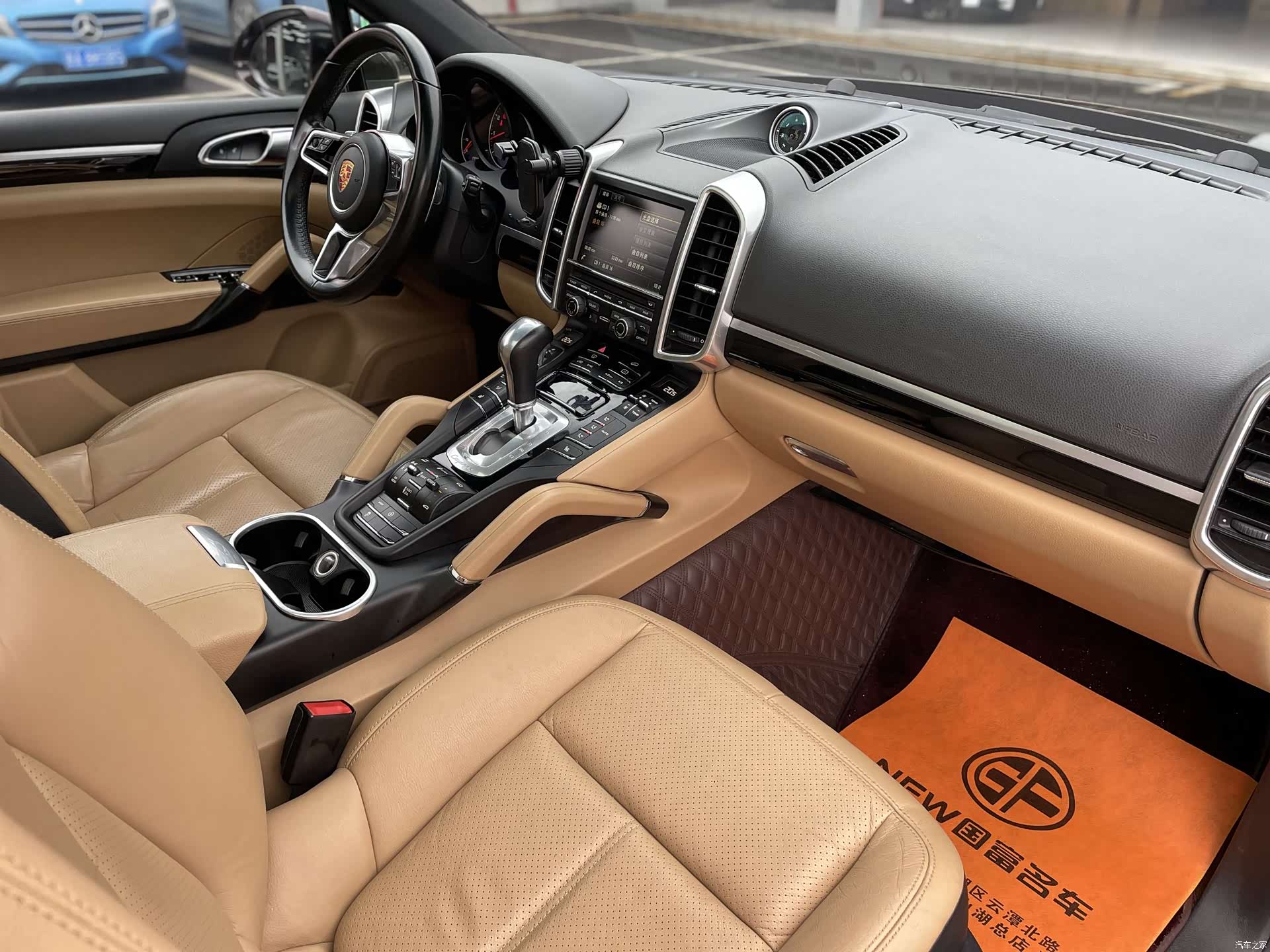 Porsche Cayenne, 2015 7