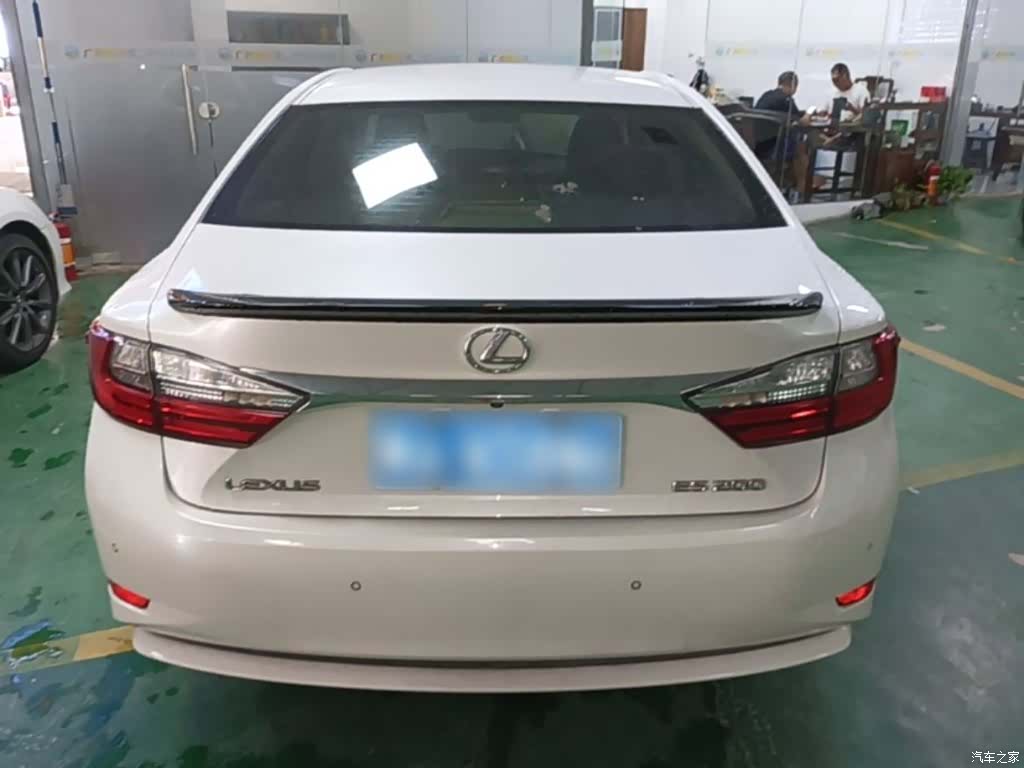 Lexus ES, 2018 6