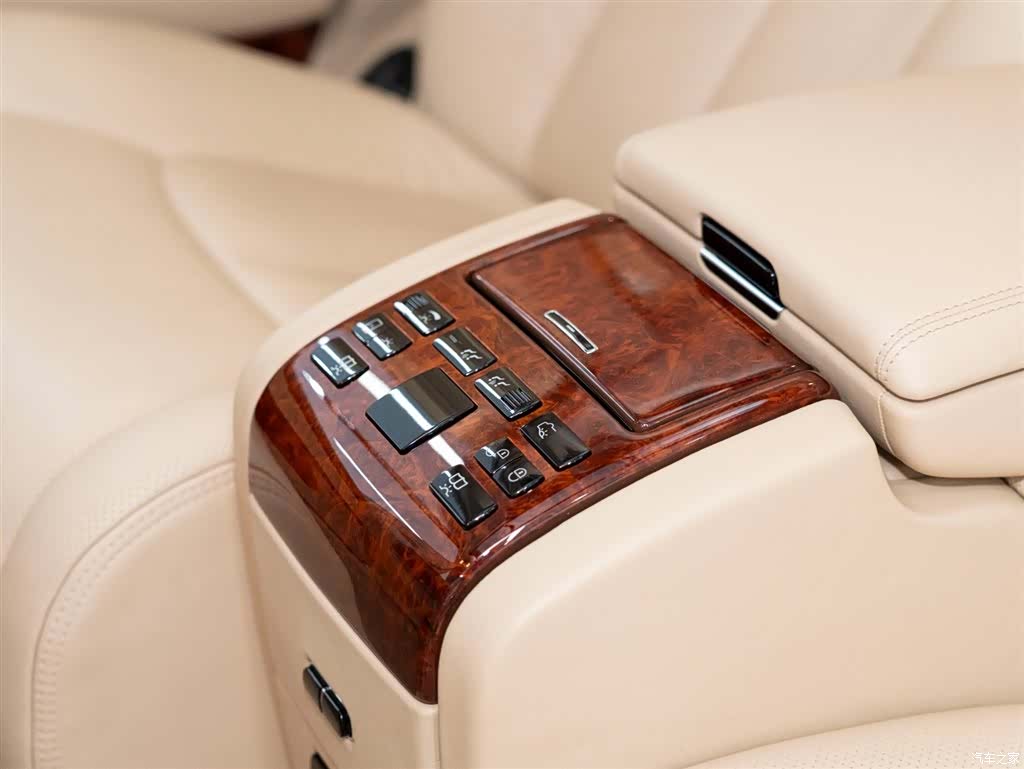 Maybach 62, 2009 14