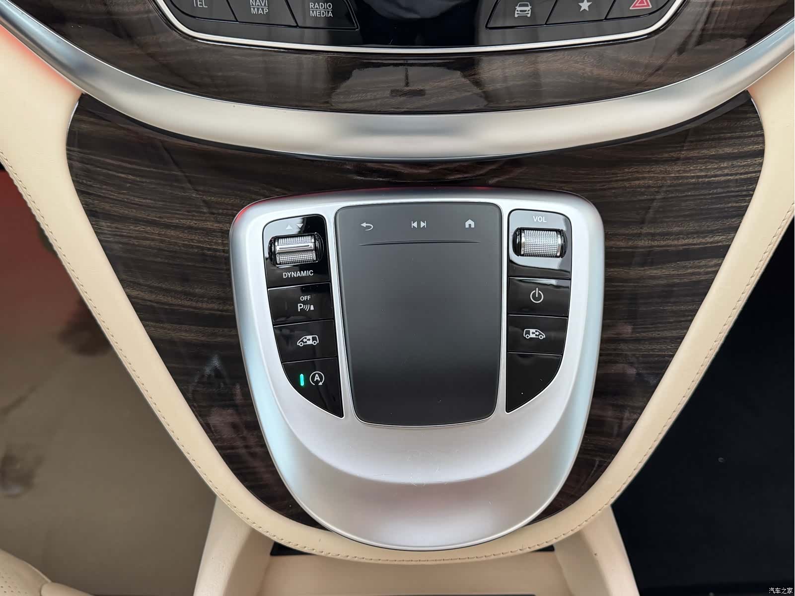 Mercedes-Benz V-Class, 2021 15