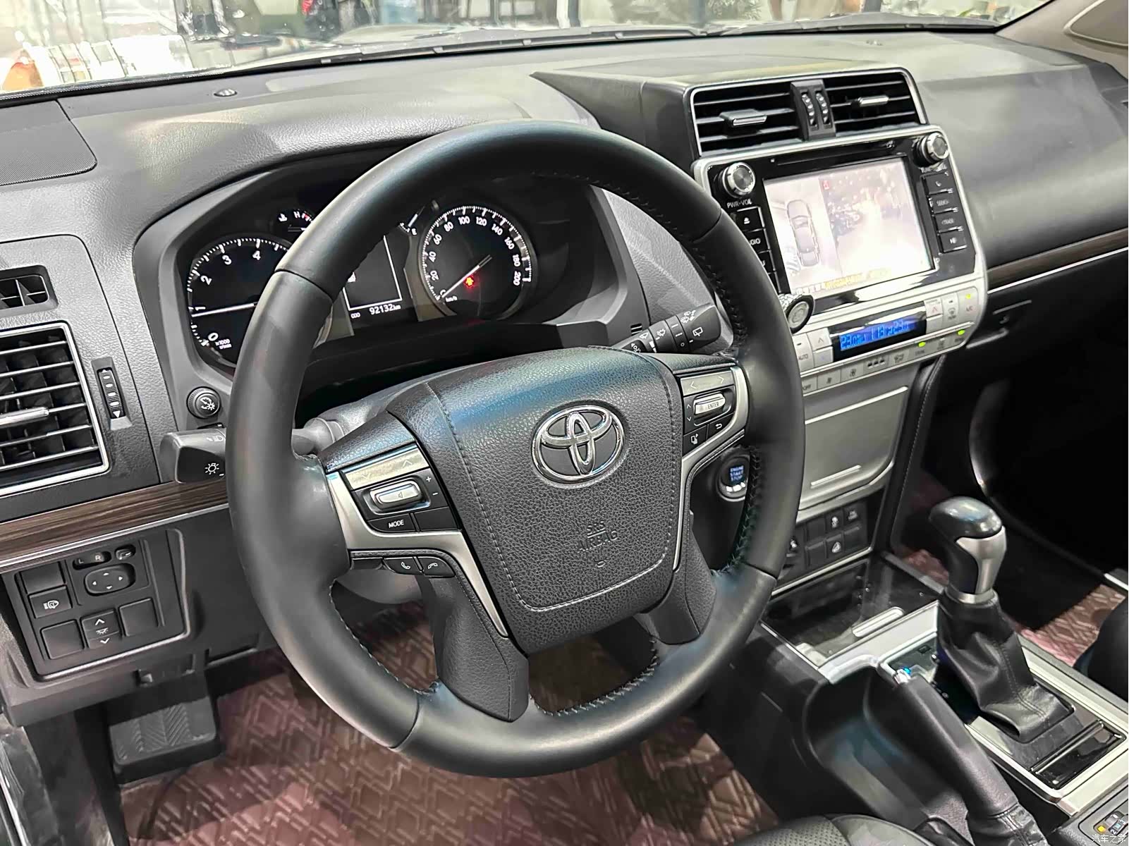 Toyota Prado, 2019 10