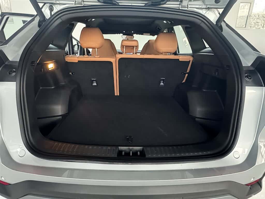 Geely Galaxy L7, 2025 2