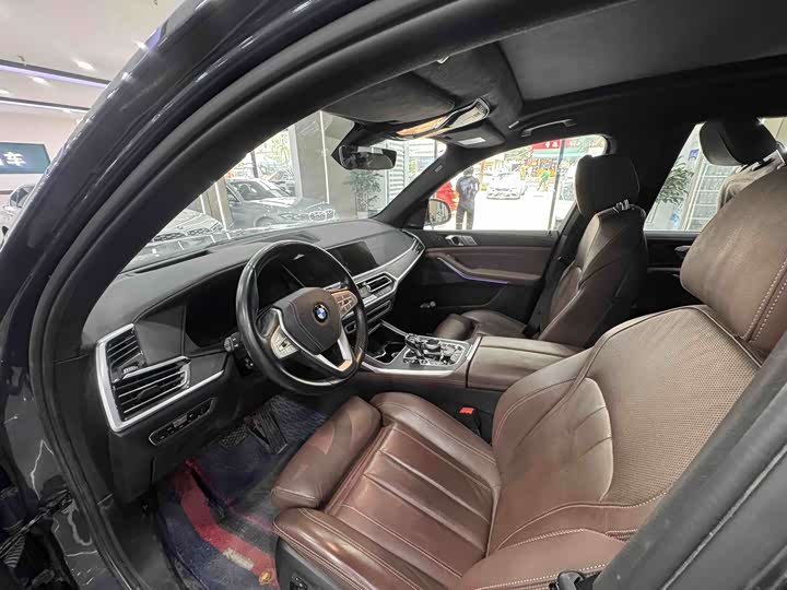 BMW X7 2020 xDrive40i Leading hao hua tao zhuang