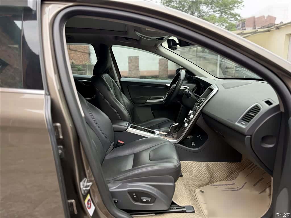 Volvo XC60, 2017 4