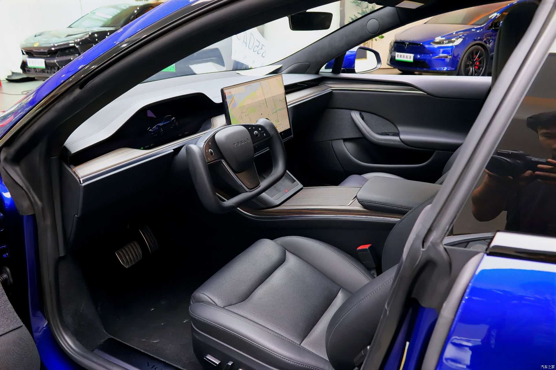 Tesla Model S, 2023 все фото