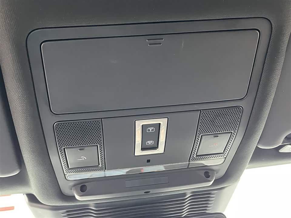 Land Rover Discover sports