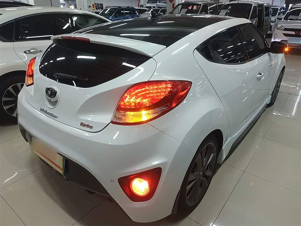 Hyundai Veloster