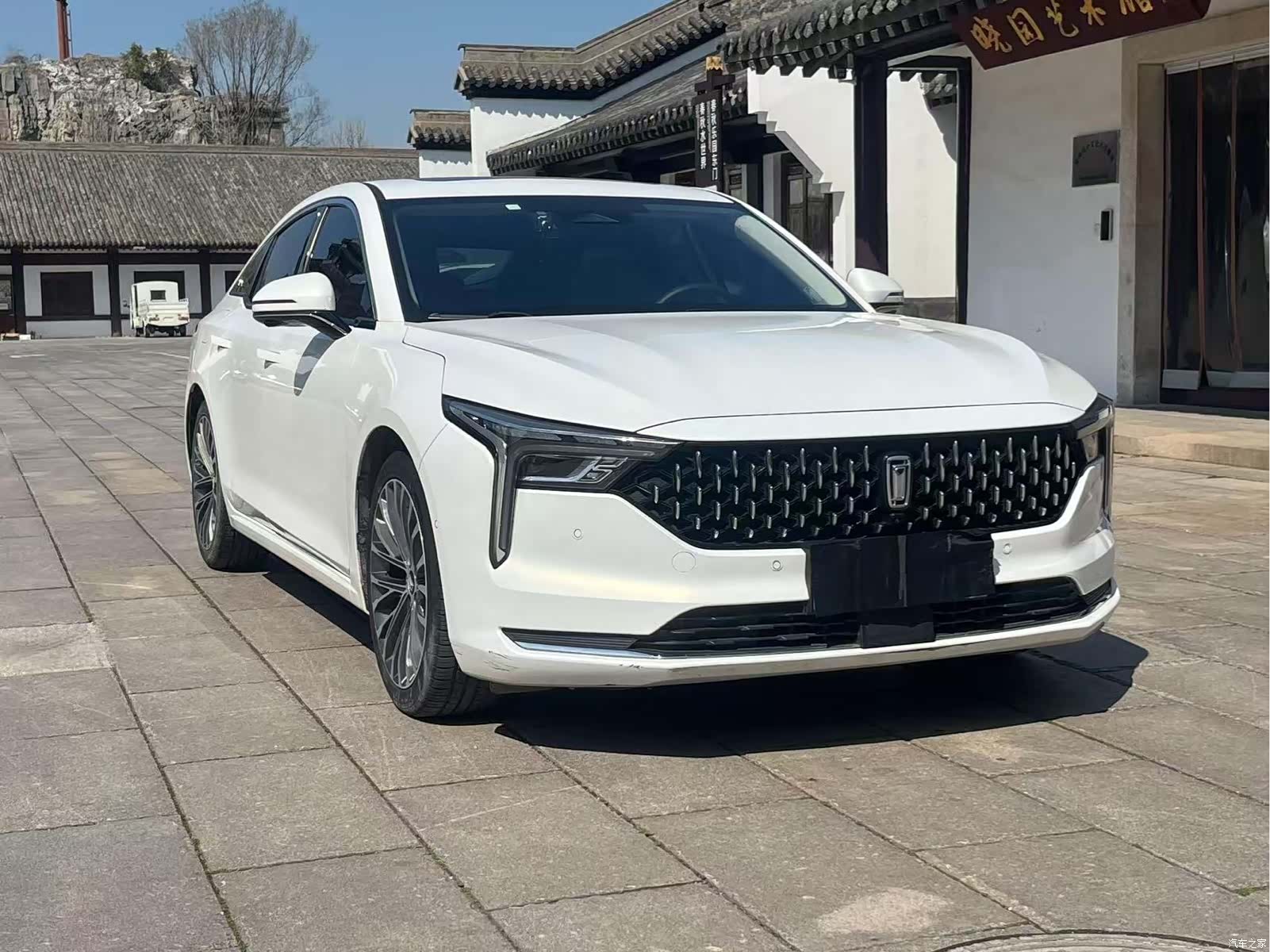 Bestune B70, 2021 11