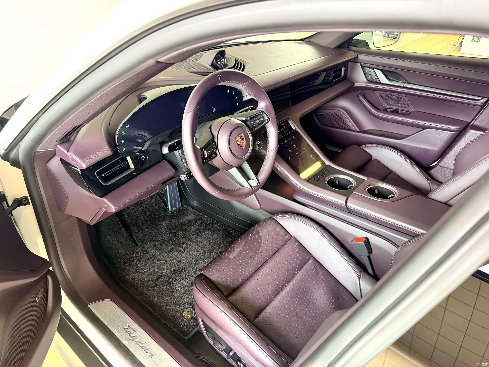 Porsche Taycan, 2025 7