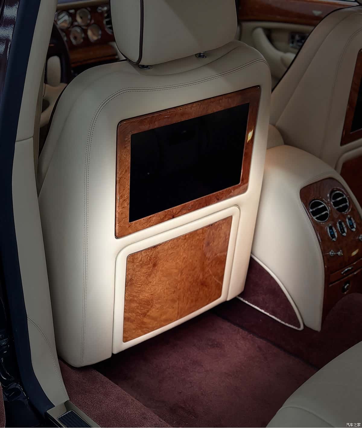 Bentley 728, 2008 24